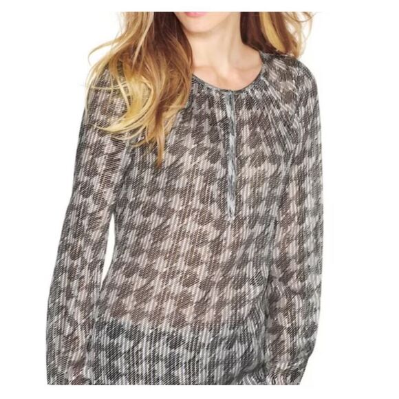 White House Black Market Tops - White House Black Market silk Metallic thread semi Sheer Shirt Blouse Sz 8